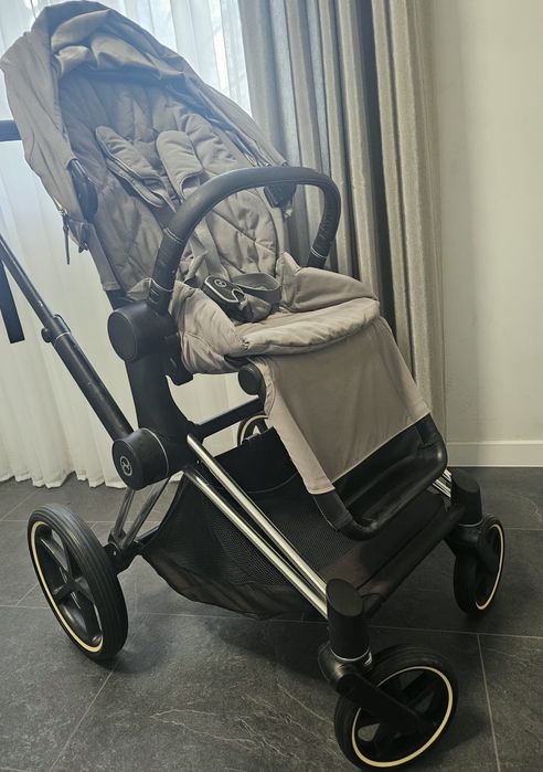 Cybex Priam Platinum 3
Продавам количка Cybex Priam Platinum 3!

Към к