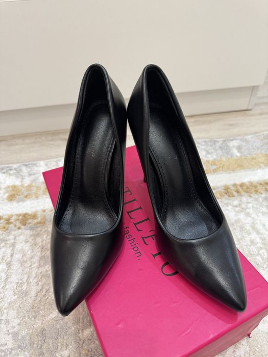 Продается женская обувь