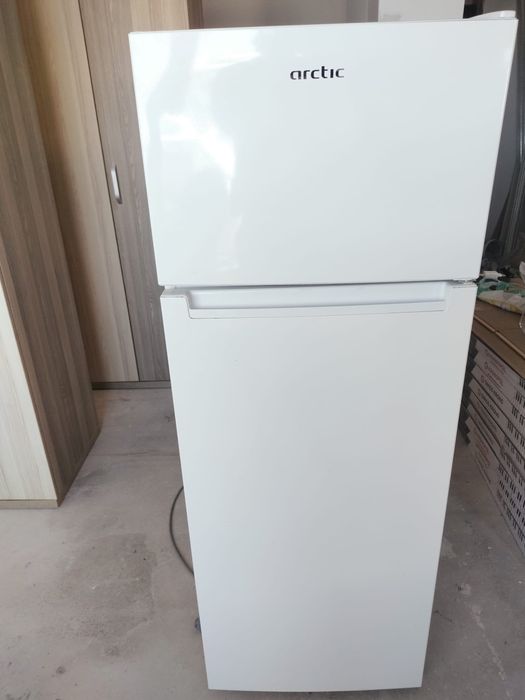 Vand frigider Arctic