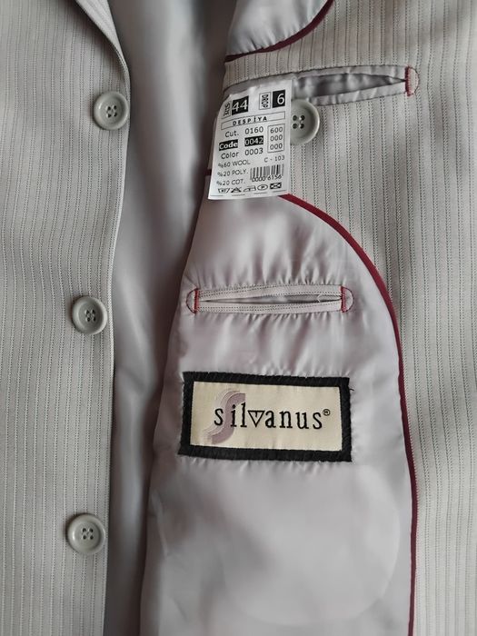 Продаётся мужской костюм