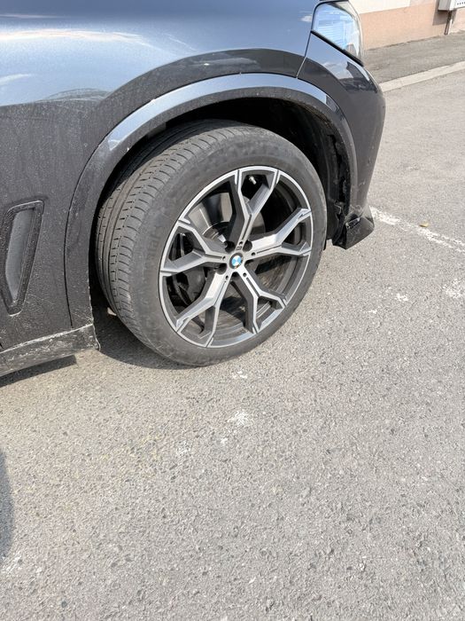 Cauciucuri vara Continental 275/40/21 runflat stare buna