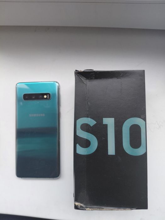 САМСУНГ галакси S 10