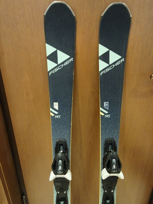 Ocazie! Skiuri Fischer XTR 77 145 cm
