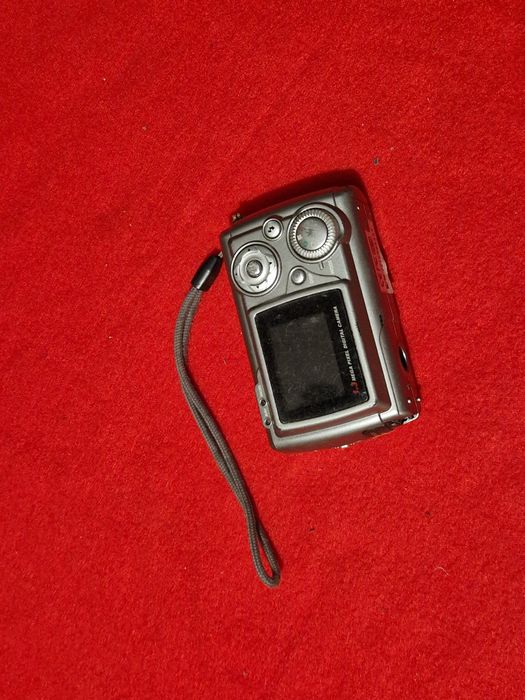 Aparat foto perfect funcțional fără accesorii