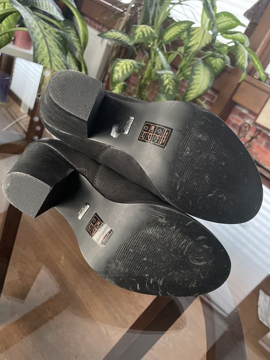 Ghete BUffalo London 39