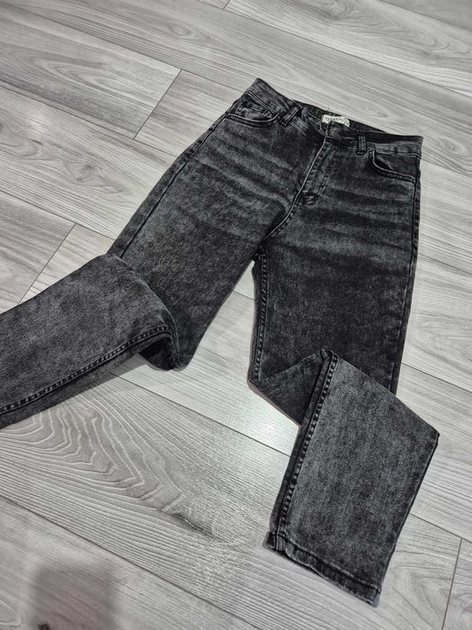 Blugi Trendyol negri