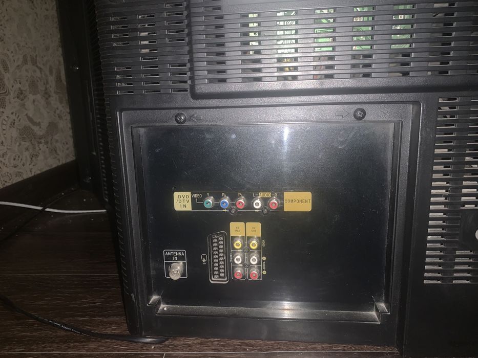 телевизор LG 29FS4RN