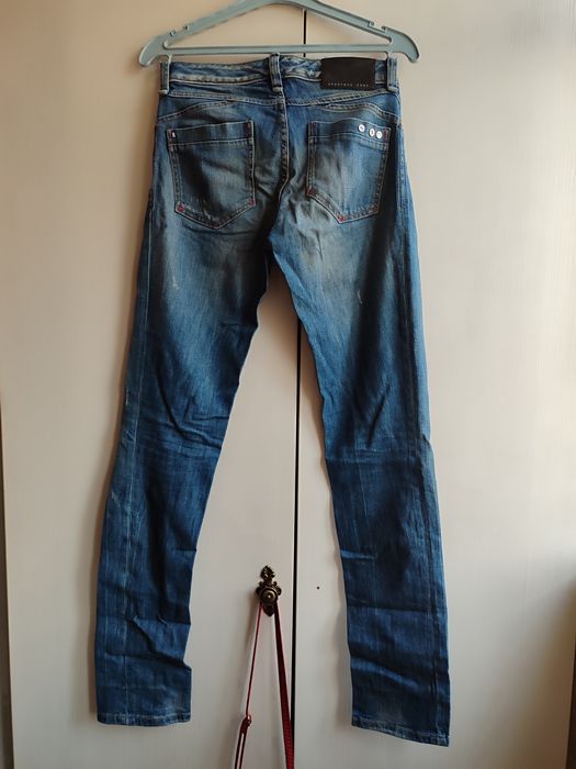 Джинсы, кофта укороченная