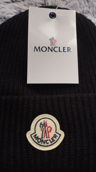Căciulă Moncler Black
