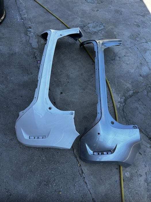 Bară spate toyota yaris cross.