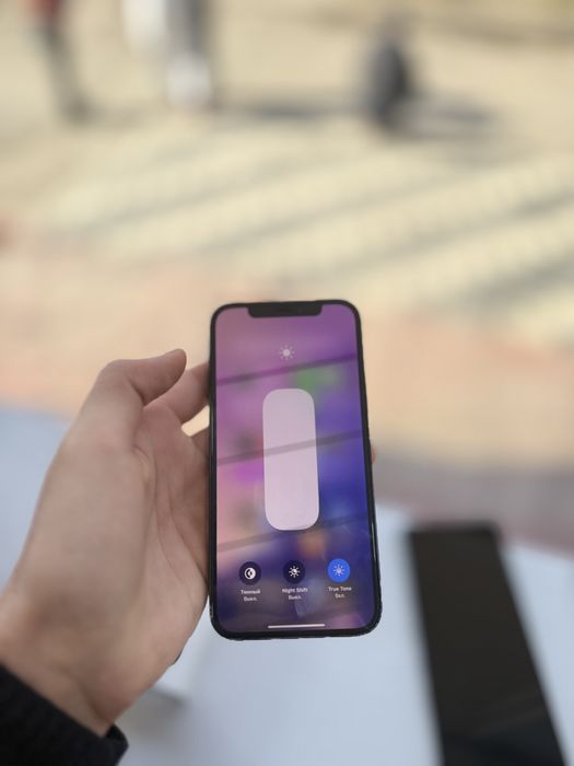 Iphone 12 сотилади