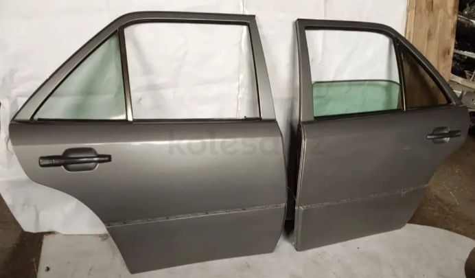 Продам детали от Мерс124