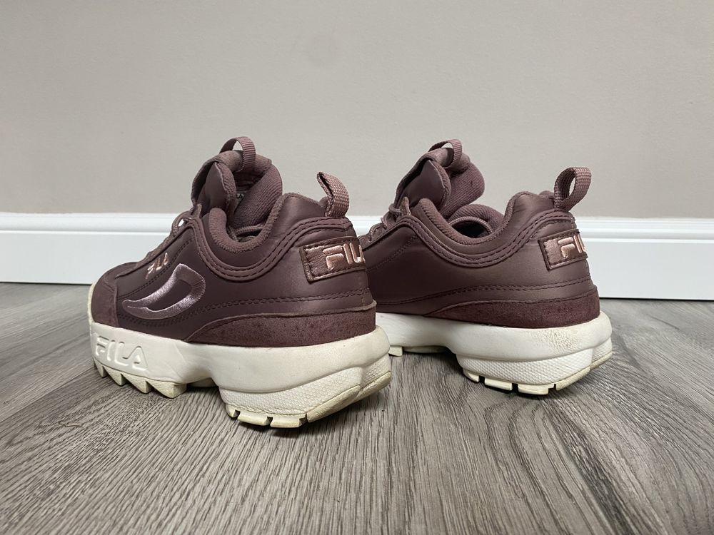 Fila disruptor deals satin low