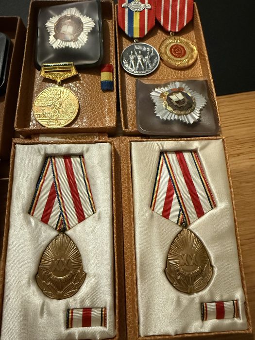 Medalii din epoca comunista