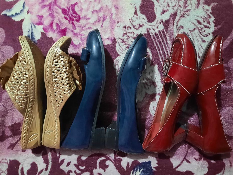 Lot pantofi papuci nr 37 transport gratuit