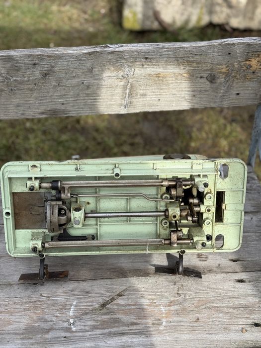 Vand masina de cusut Veronica