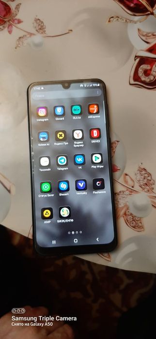 Samsung a50 в хорошем состоянии