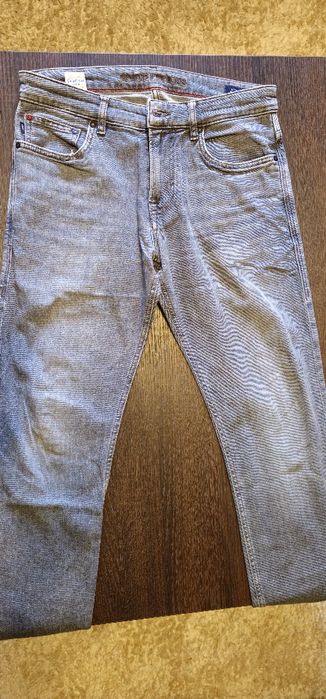 Blugi Joop Jeans
