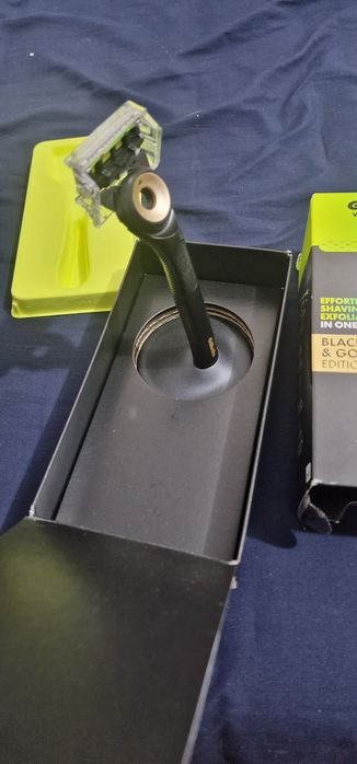 Gillette Labs Black and Gold edition nou