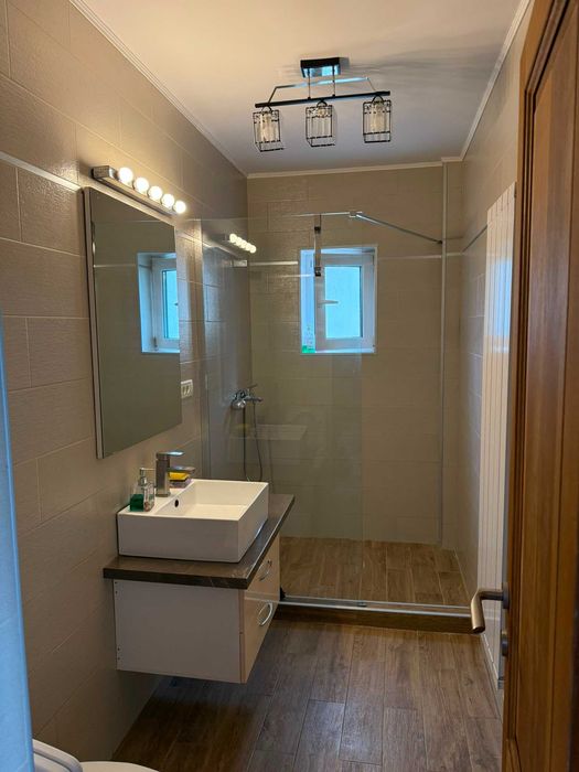 Inchiriez apartament 3 camere langa Peny politie