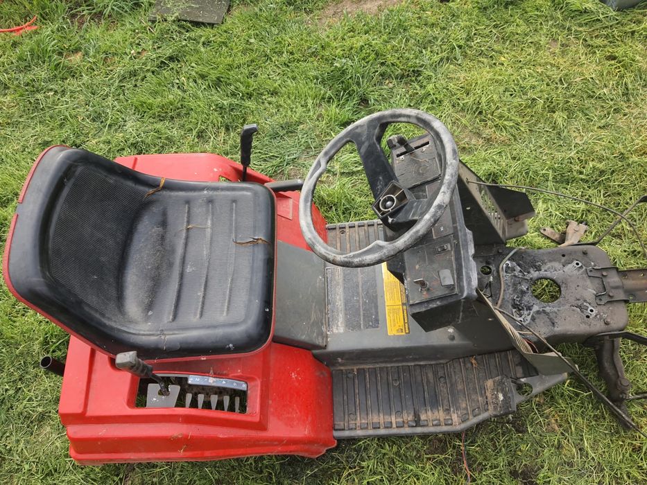 Sasiu tractoras gazon bun pentru proiect motocultor.