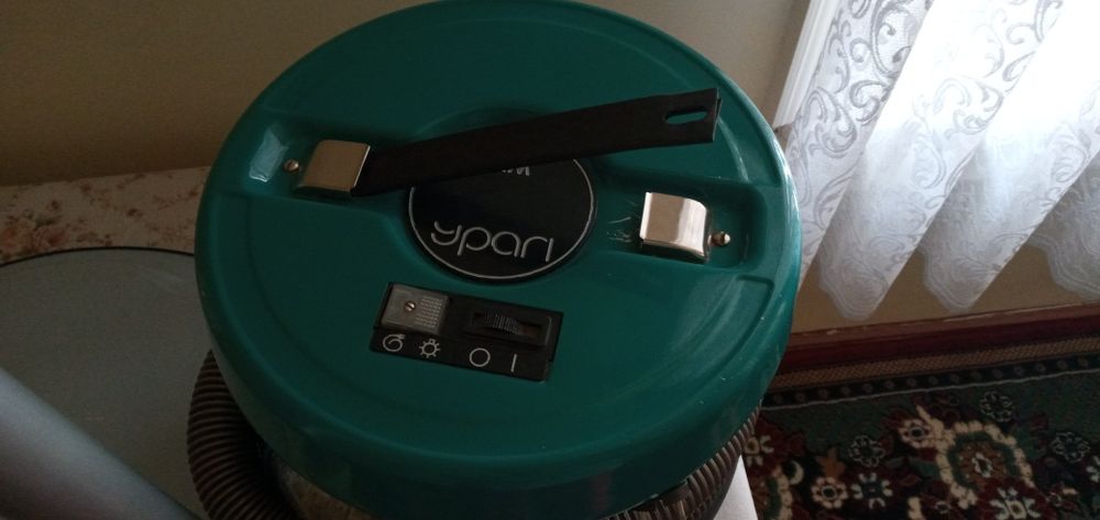 Продам Пылесос Урал