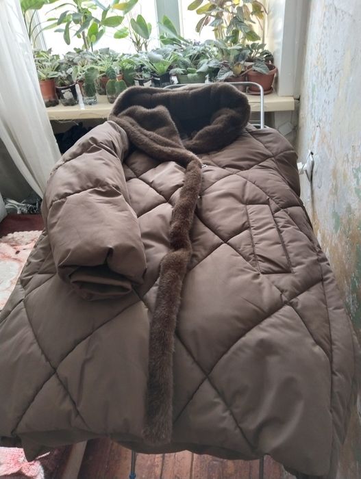 Продам зимнюю куртку