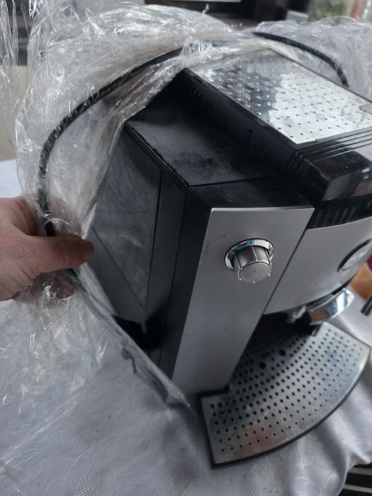 JURA F70           .