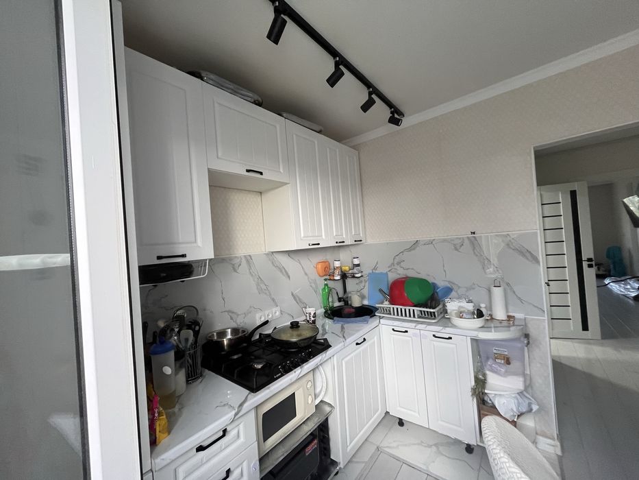 Срочно продам 2 комнатную квартиру