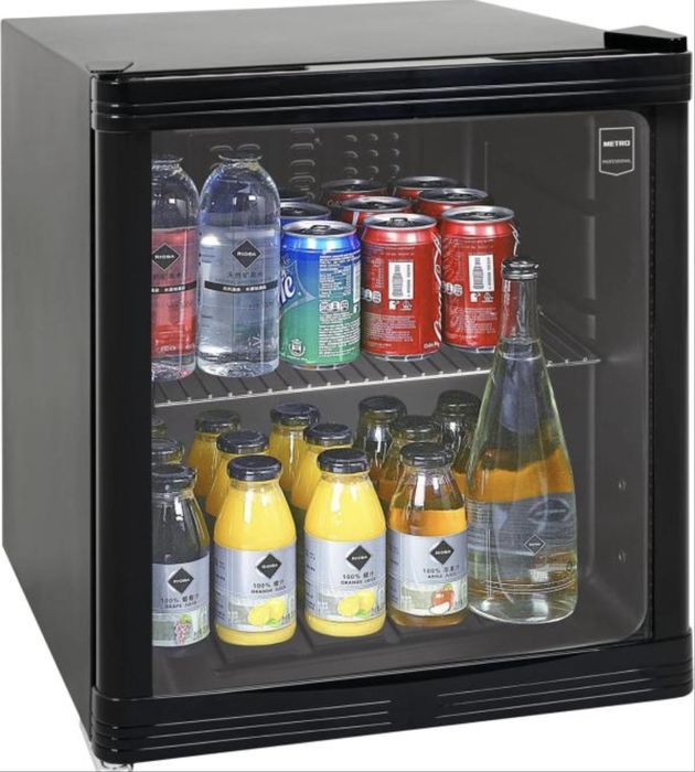 Хладилна витрина 46л