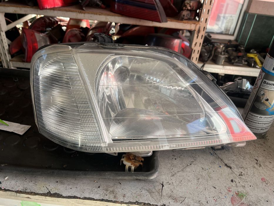 far logan dreapta model 2004/2009