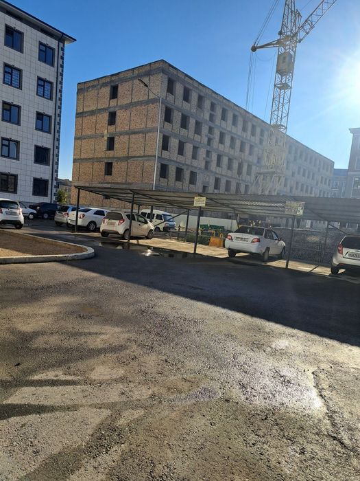 Shahar markazida joylashgan yangi kvartira