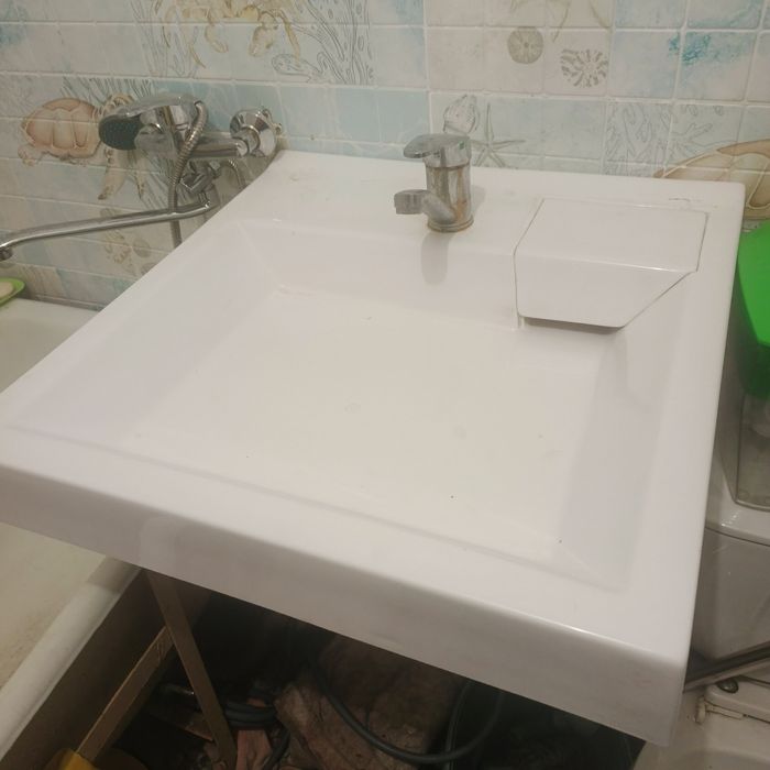 Продам раковину под машинку
