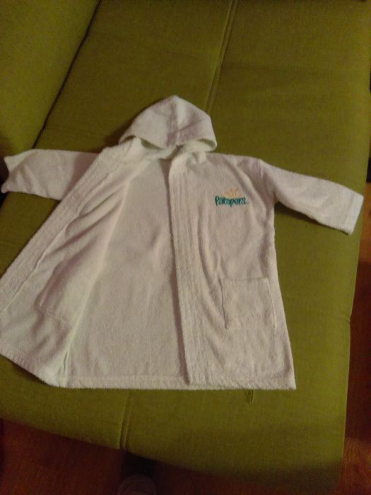 Бебешки халат "PAMPERS"