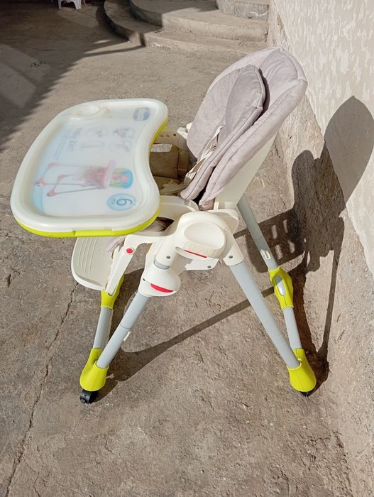 Детский стульчик для кормления