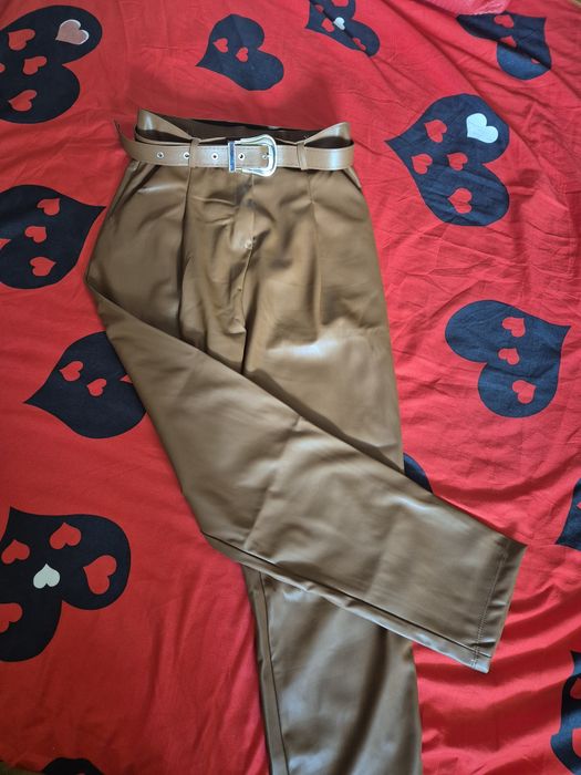 Pantaloni piele maro