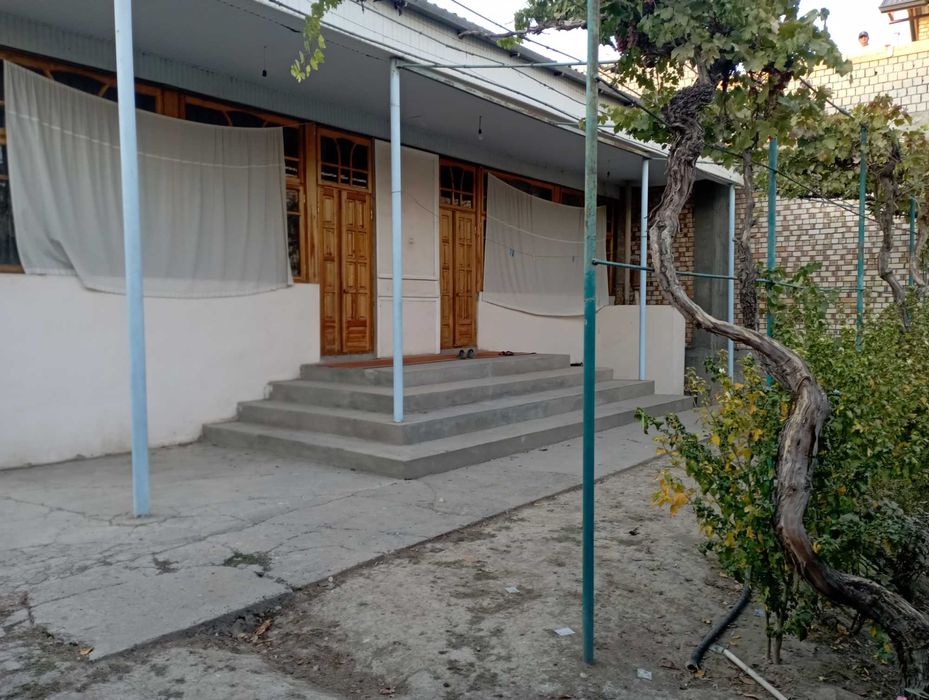 Amir temur mahalada uchaska sotiladi 6.2 sotok