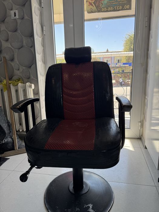 Goʻzalik saloni uchun mebel jihozlari holati zoʻr Tez va arzon narxda