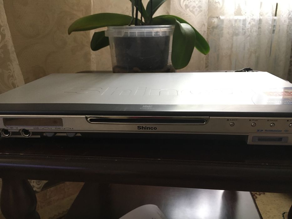 Dvd-проигрыватель Shinco