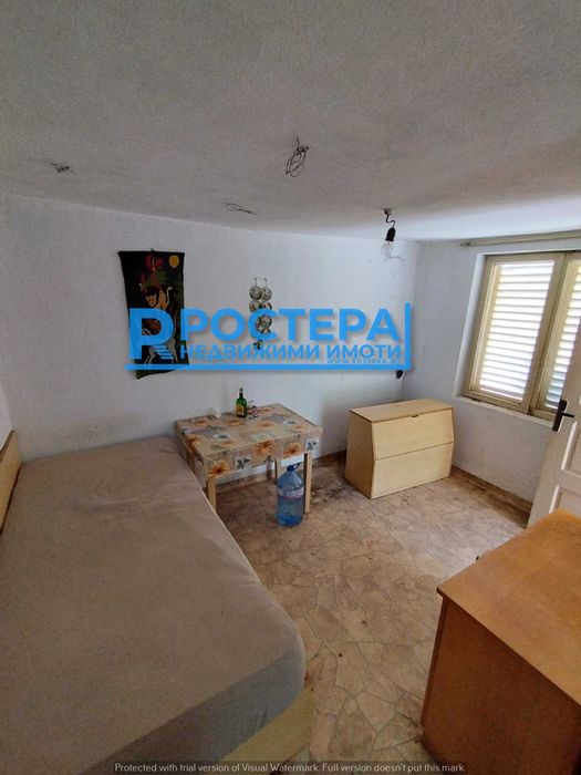 Вила с Ток, Вода, Кладенец! Местност Драката,  200м. от Главен Път