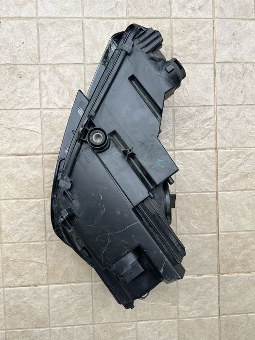 Far  Dreapta  Audi  A4 B9  2016