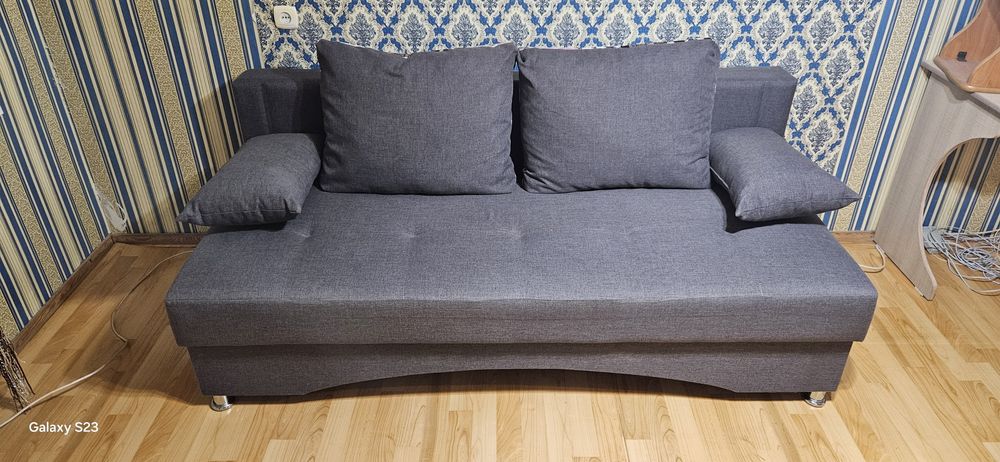 Диван подростковый