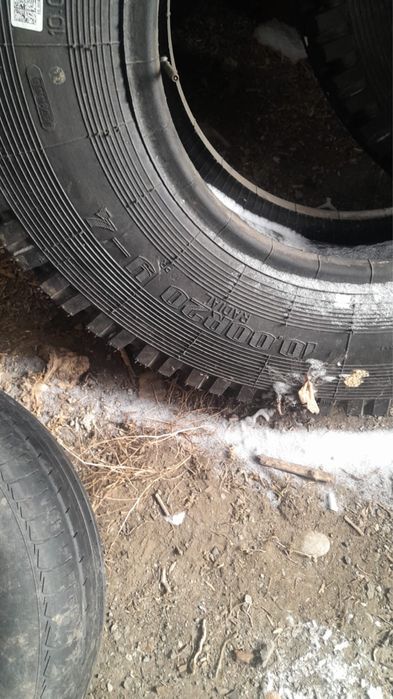 Продам резину на Камаз