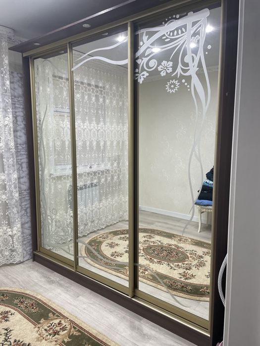 Продам Шкаф