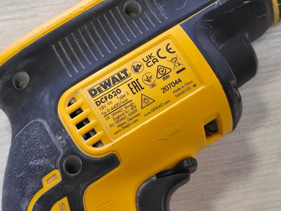 DeWALT DCF620 + батерия DeWALT DCB184 18V 5.0Ah – винтоверт за гипсокартон