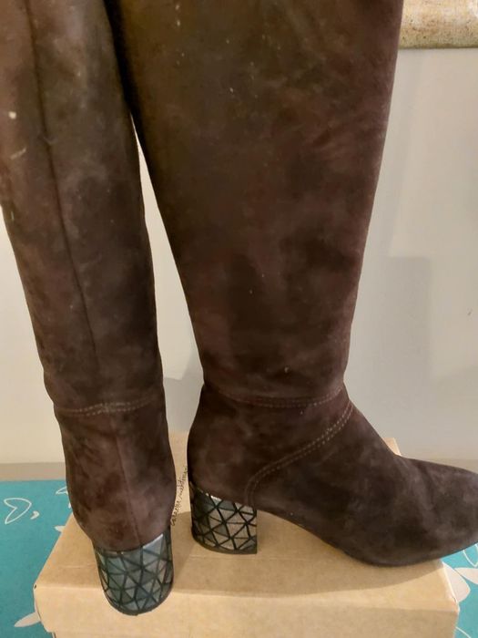 Продавам черни зимни ботуши