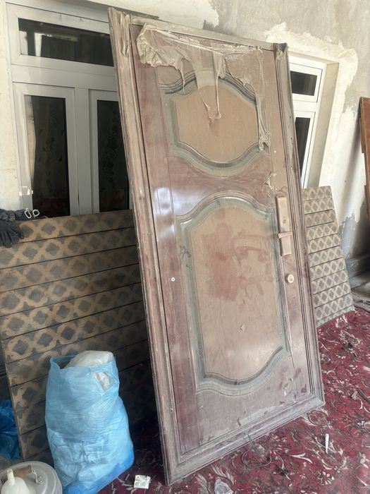 Срочно продам китайские двери