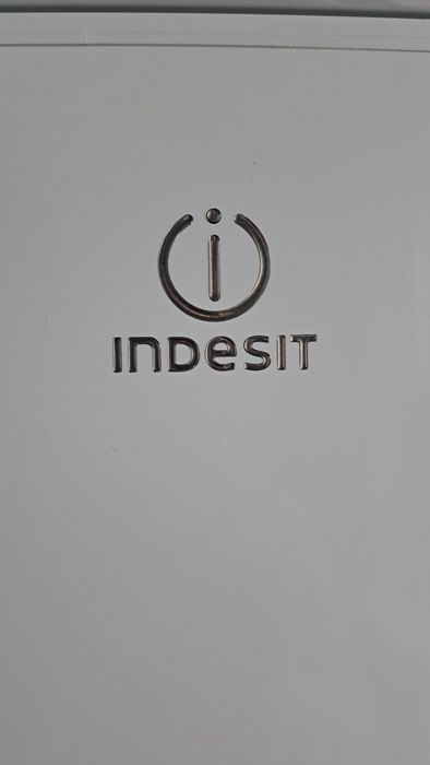 Морозильная камера Indesit