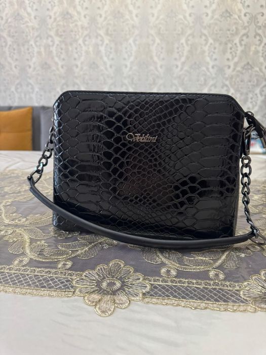 Сумочка женская продам