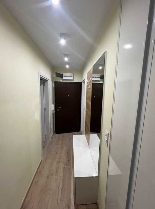 Дава се под наем Тристаен апартамент в София, Зона Б-19 - 80 кв.м за 1224 € - Снимка #8